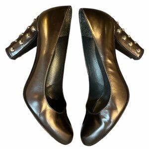 Stewart Weitzman Elegant Dark Brown Heels with Studded Details.‎ Size 5 M